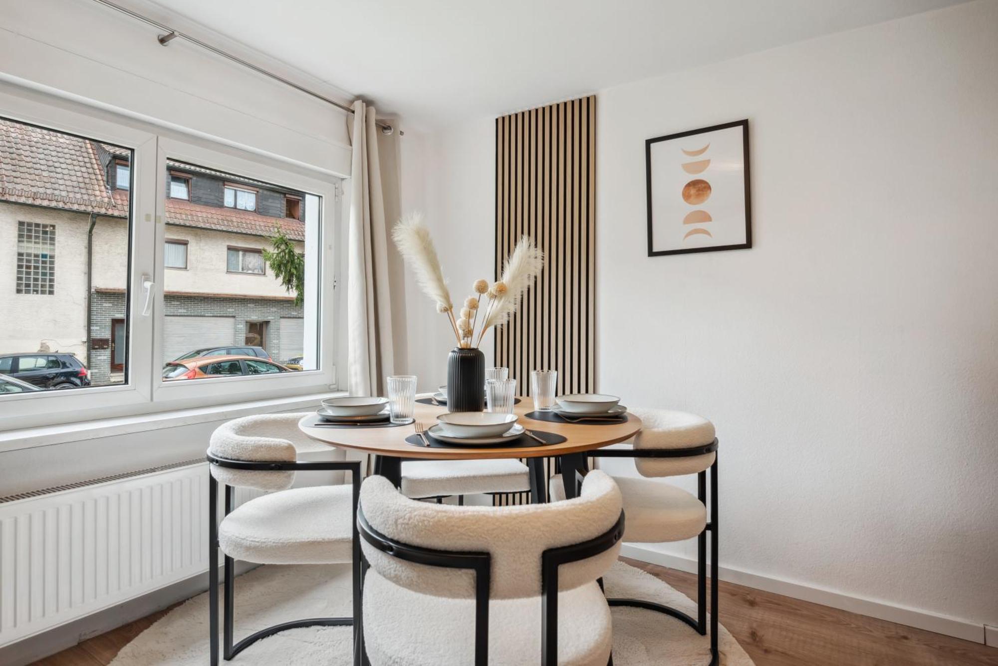 Malu Rooms - Ruhige Lage, Erdgeschoss, Smarttv, Netflix, 24H Checkin, Ludwigsburg Dış mekan fotoğraf