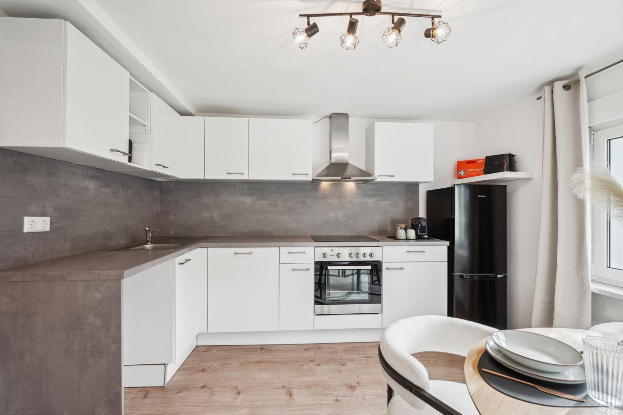 Malu Rooms - Ruhige Lage, Erdgeschoss, Smarttv, Netflix, 24H Checkin, Ludwigsburg Dış mekan fotoğraf