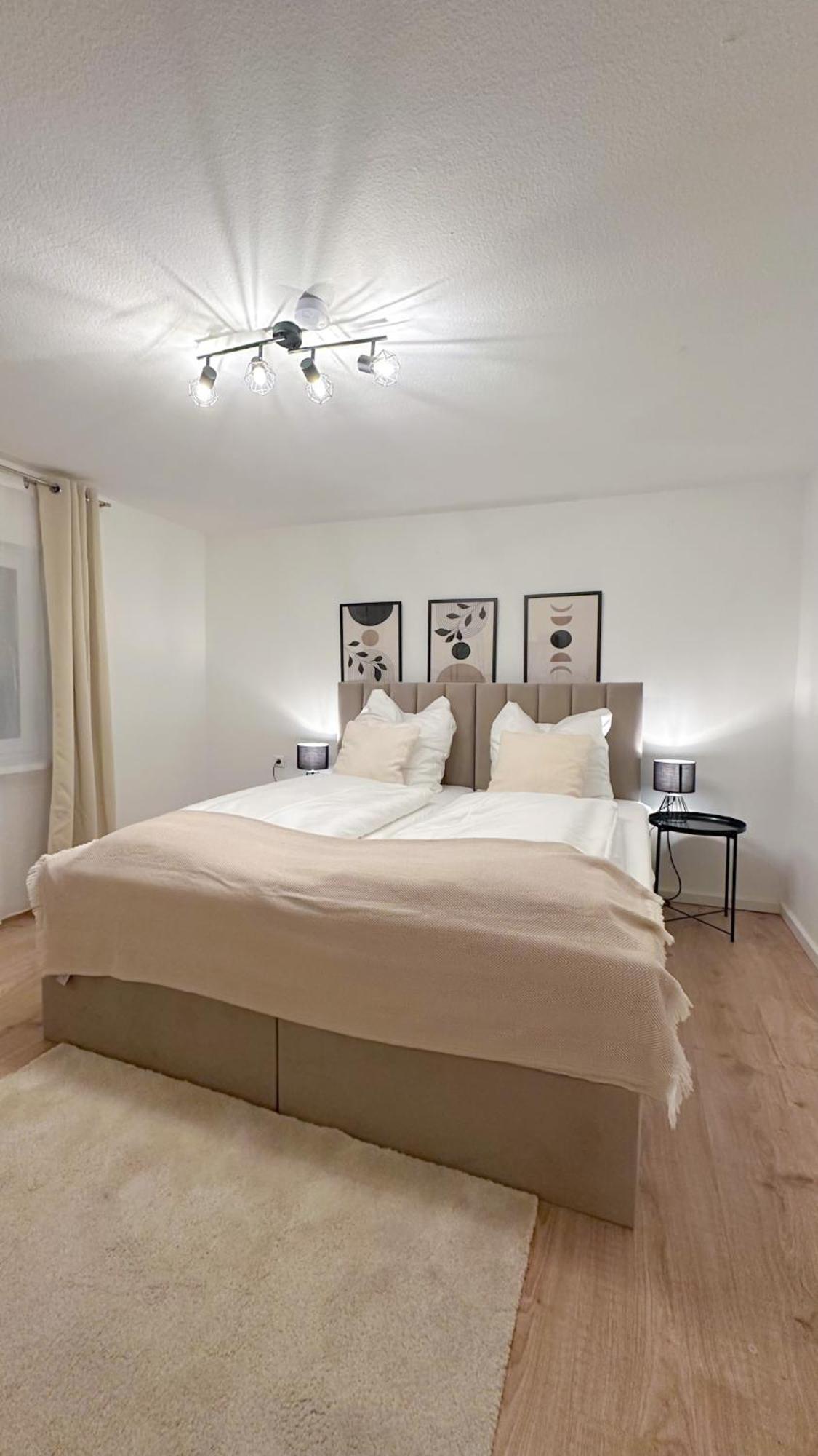 Malu Rooms - Ruhige Lage, Erdgeschoss, Smarttv, Netflix, 24H Checkin, Ludwigsburg Dış mekan fotoğraf